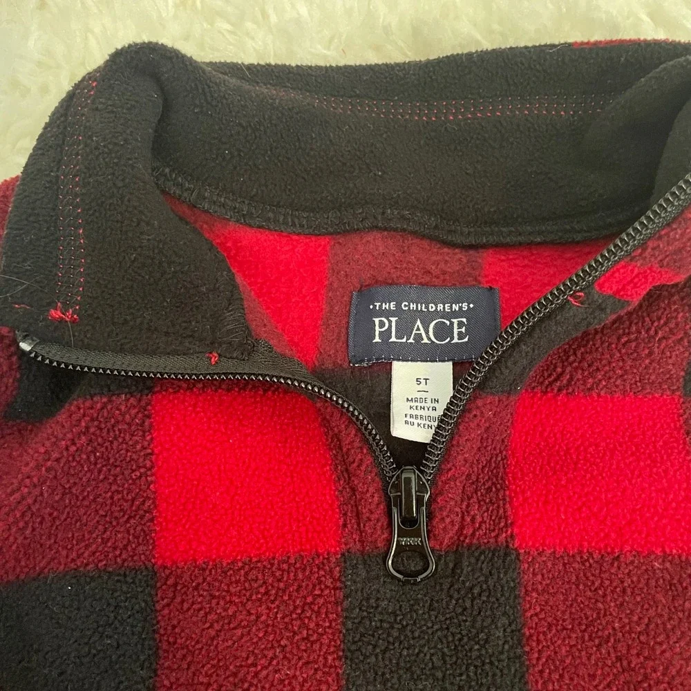 The Childrens Place Boys 5T Buffalo Plaid Fleece Quarter Zip Pullover‎ Red Black